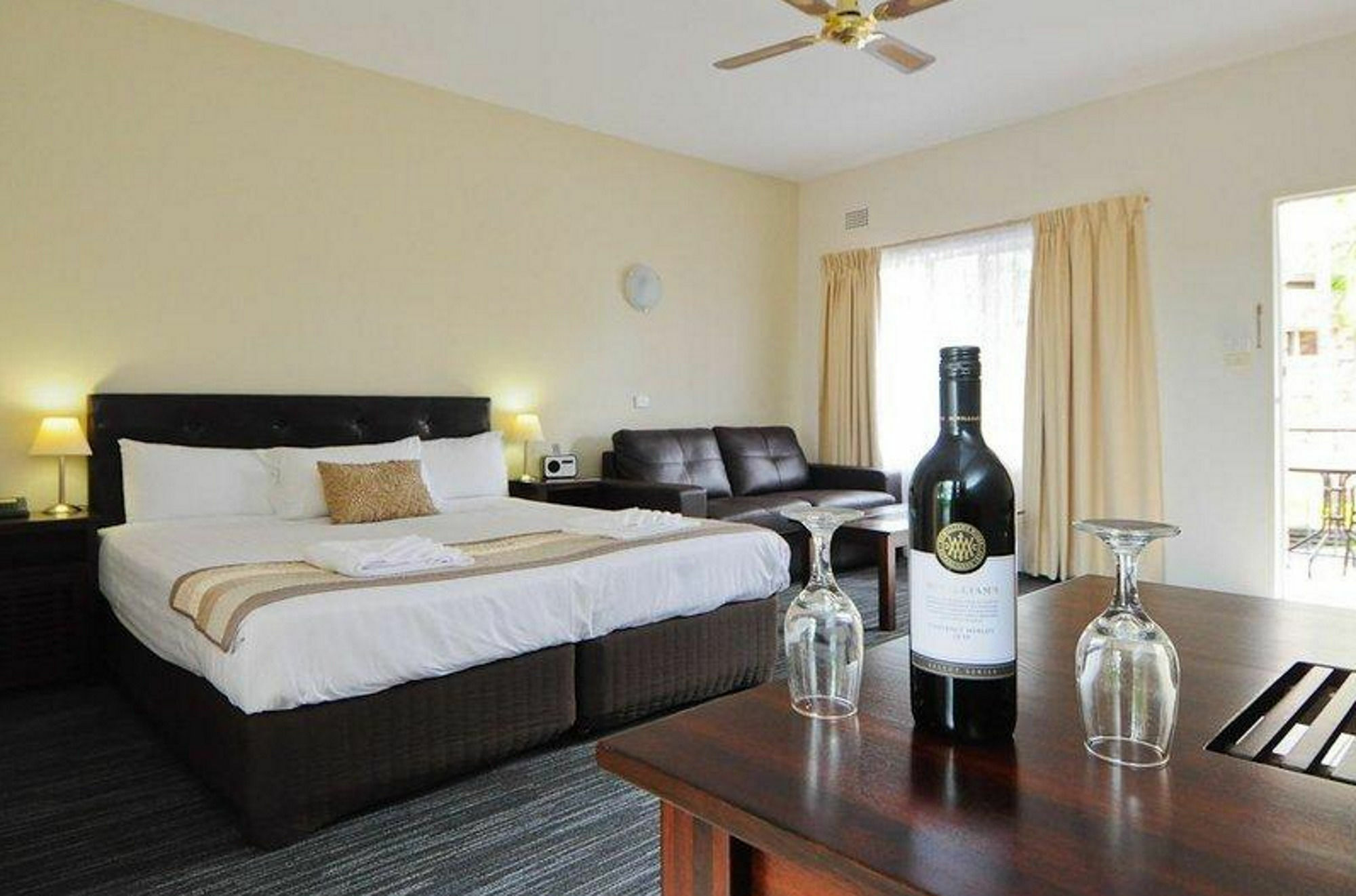 Sanctuary Resort Motor Inn Coffs Harbour Exterior foto